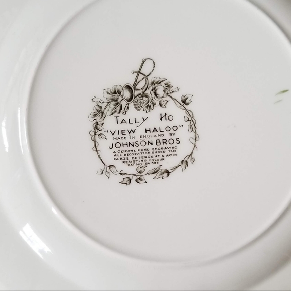 Tally Ho by JOHNSON BROTHERS "VIEW HALOO” Plate - Picture 3 of 8